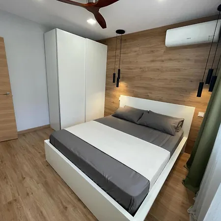 Apartment Love Apartment *